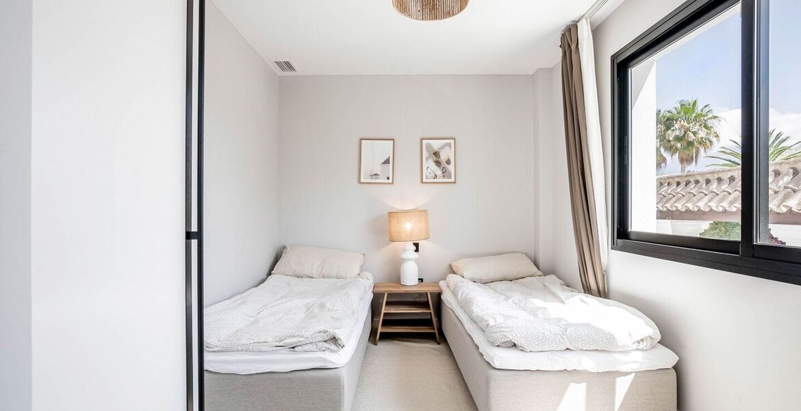 Luxury 8-Bedroom Villa Ideal for Families and Groups