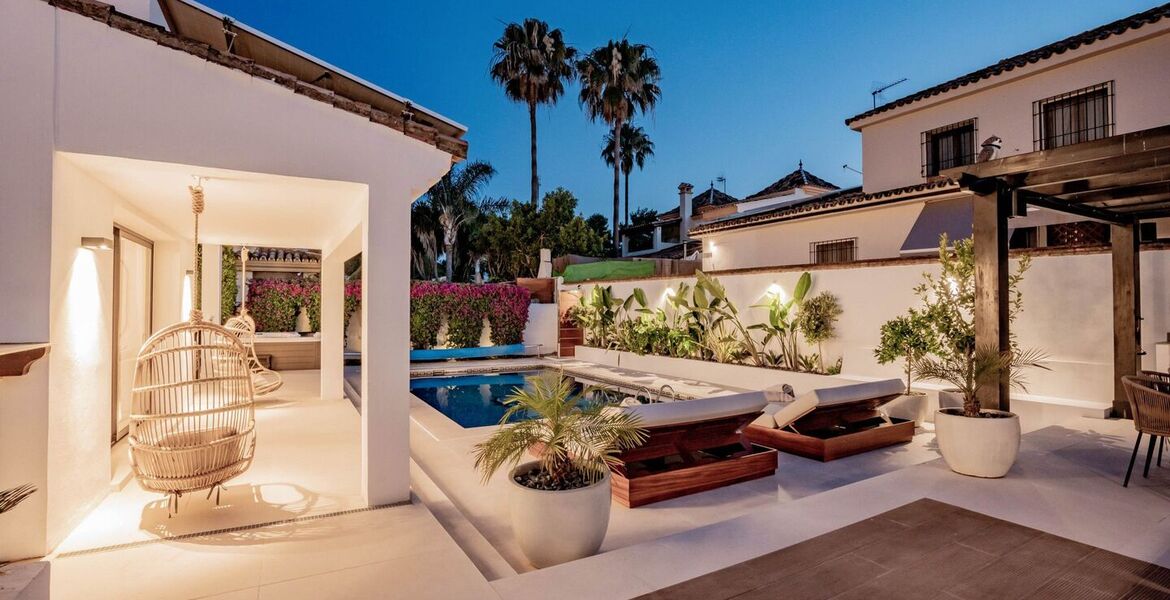 Luxury 8-Bedroom Villa Ideal for Families and Groups