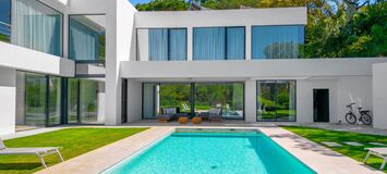 Elegante Villa Moderna en el Corazón de Elviria, Marbella