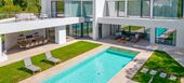 Elegante Villa Moderna en el Corazón de Elviria, Marbella