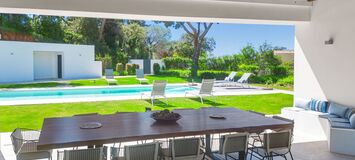 Elegante Villa Moderna en el Corazón de Elviria, Marbella