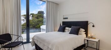 Elegante Villa Moderna en el Corazón de Elviria, Marbella