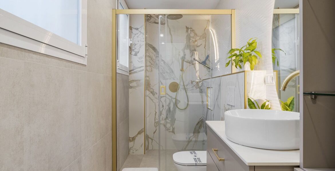 Elegante Apartamento de 2 Dormitorios en Nueva Andalucía