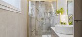 Elegante Apartamento de 2 Dormitorios en Nueva Andalucía
