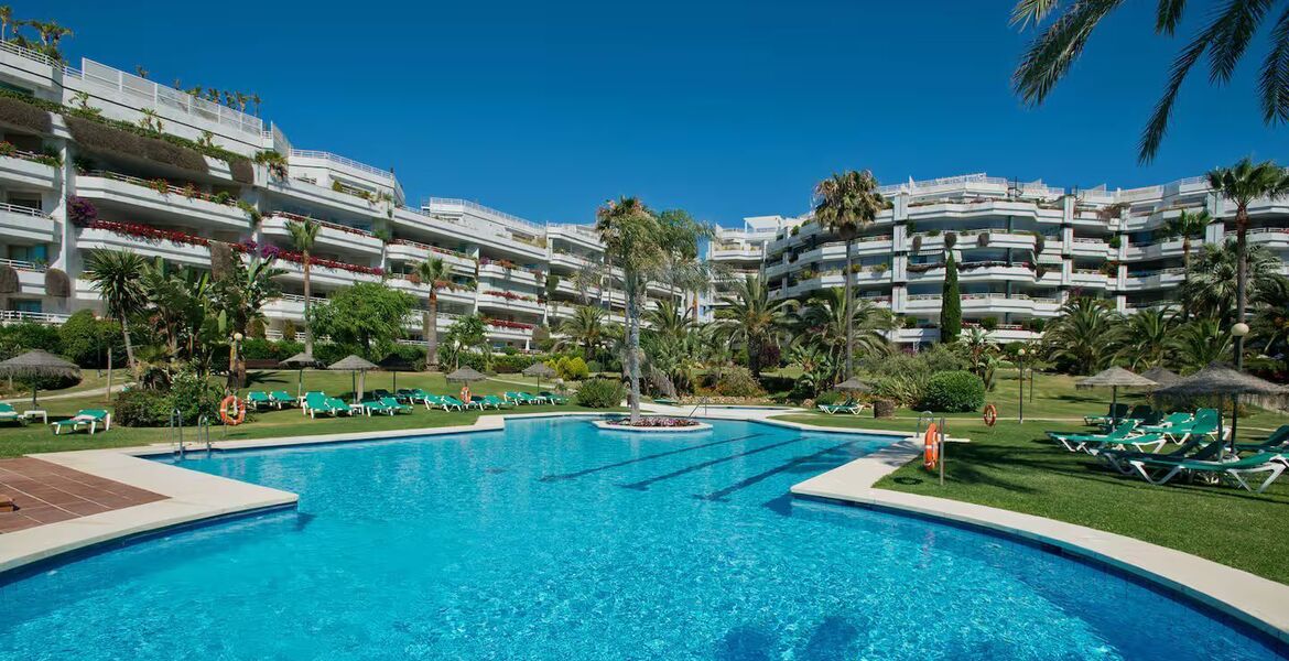 Apartamento en alquiler en Playa Esmeralda, Marbella