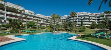 Apartamento en alquiler en Playa Esmeralda, Marbella