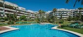 Apartamento en alquiler en Playa Esmeralda, Marbella