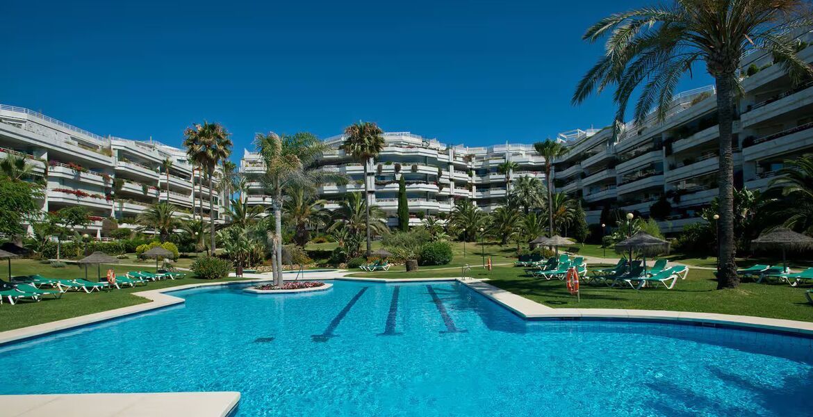 Apartamento en alquiler en Playa Esmeralda, Marbella