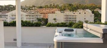 Ático de Lujo Junto a la Playa con Jacuzzi en la Azotea