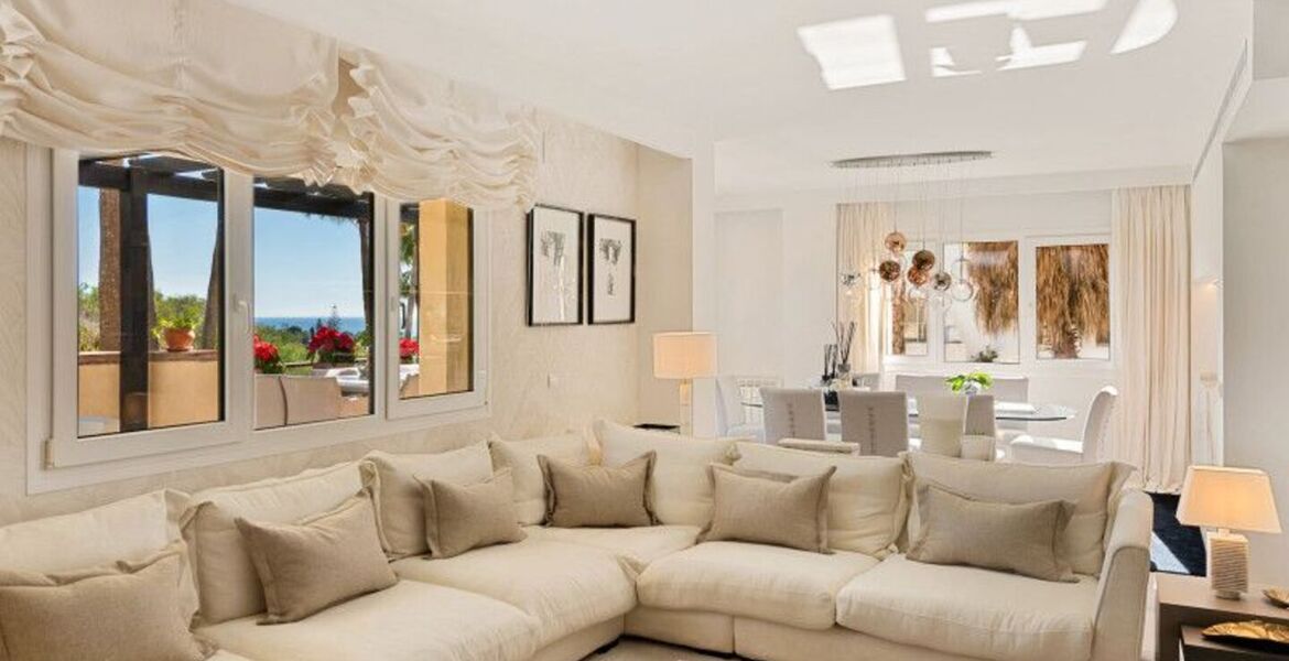 Elegante Ático Dúplex en la Milla de Oro de Marbella