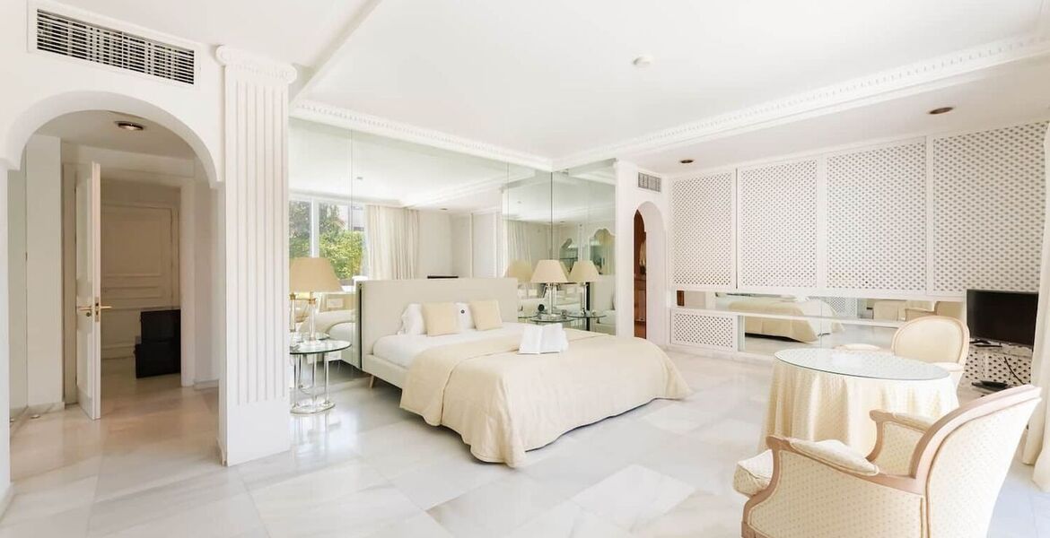 Excepcional Apartamento Dúplex en Prestigiosa Comunidad