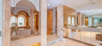 Excepcional Apartamento Dúplex en Prestigiosa Comunidad