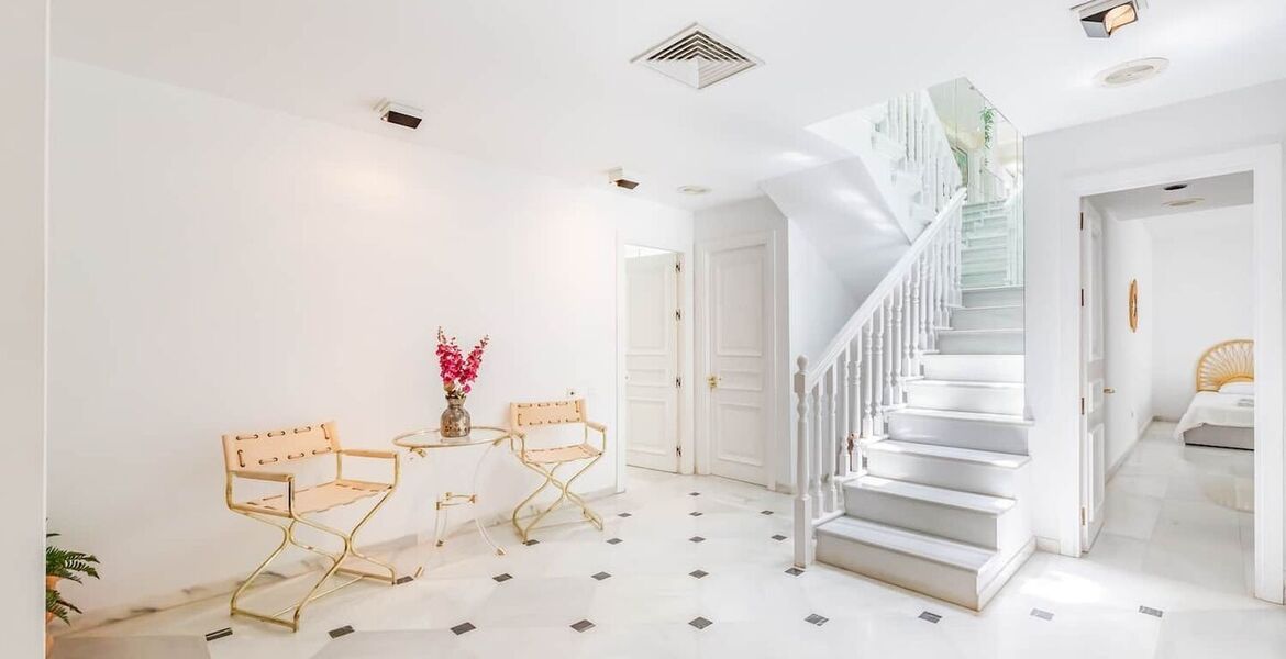 Excepcional Apartamento Dúplex en Prestigiosa Comunidad