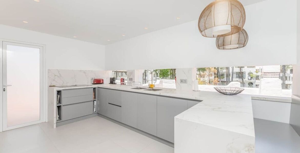 Excepcional Apartamento Dúplex en Prestigiosa Comunidad
