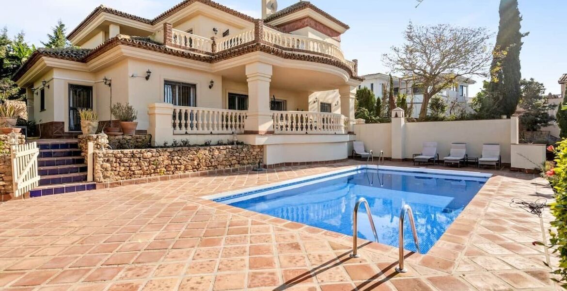 Impresionante Villa en un Entorno Tranquilo de Marbella