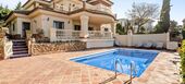 Impresionante Villa en un Entorno Tranquilo de Marbella