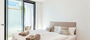 Elegante Villa a Pasos de la Playa en la Milla de Oro