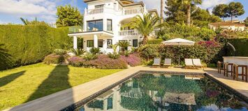 Villa de lujo con impresionantes vistas en Estepona