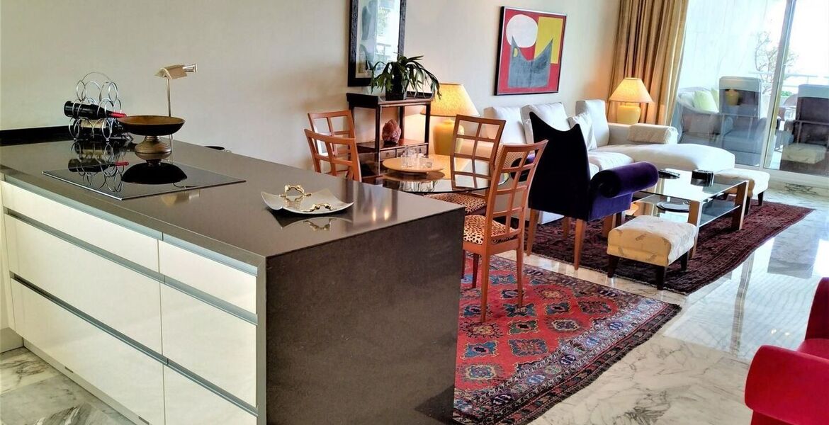 Apartamento en alquiler en Playa Esmeralda, Marbella