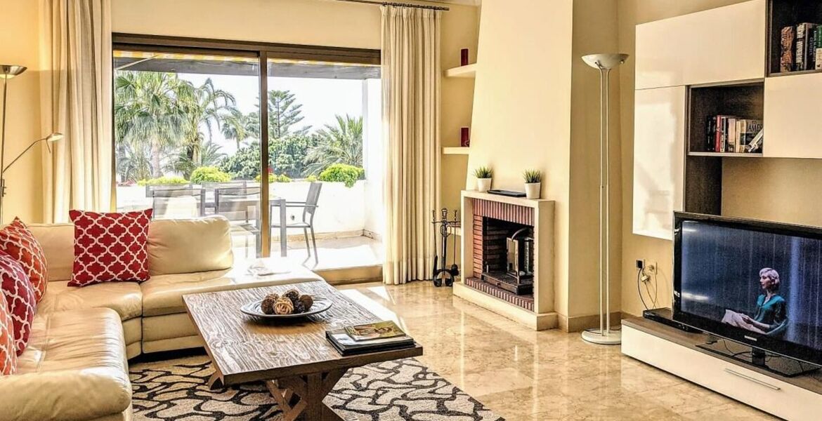 Apartamento en alquiler en Playa Esmeralda, Marbella