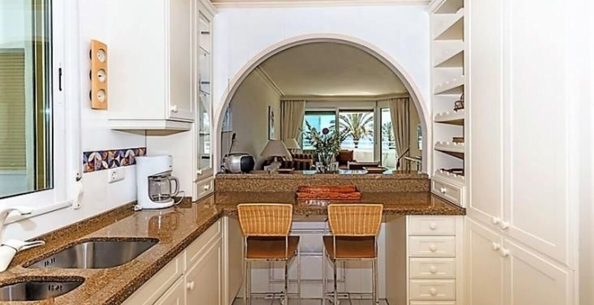 Apartamento en alquiler en Playa Esmeralda, Marbella