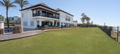 Villa en alquiler en Marbella Las Chapas