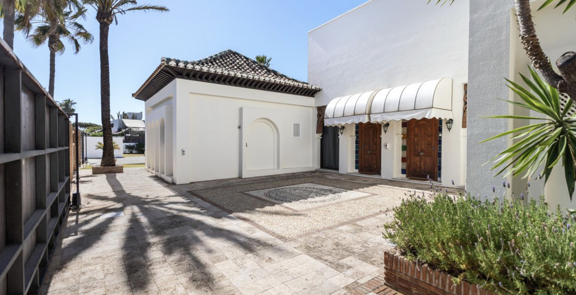 Villa en alquiler en Marbella Las Chapas