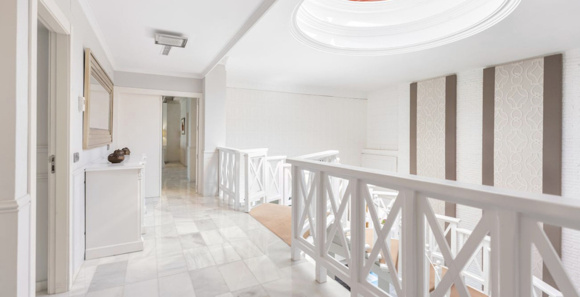 Villa en alquiler en Marbella Las Chapas