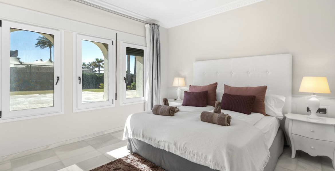 Villa en alquiler en Marbella Las Chapas