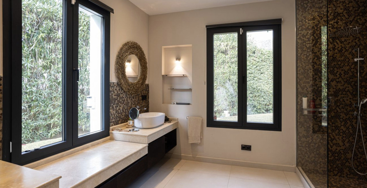 Villa en alquiler en Marbella Las Chapas