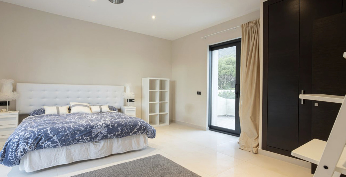 Villa en alquiler en Marbella Las Chapas