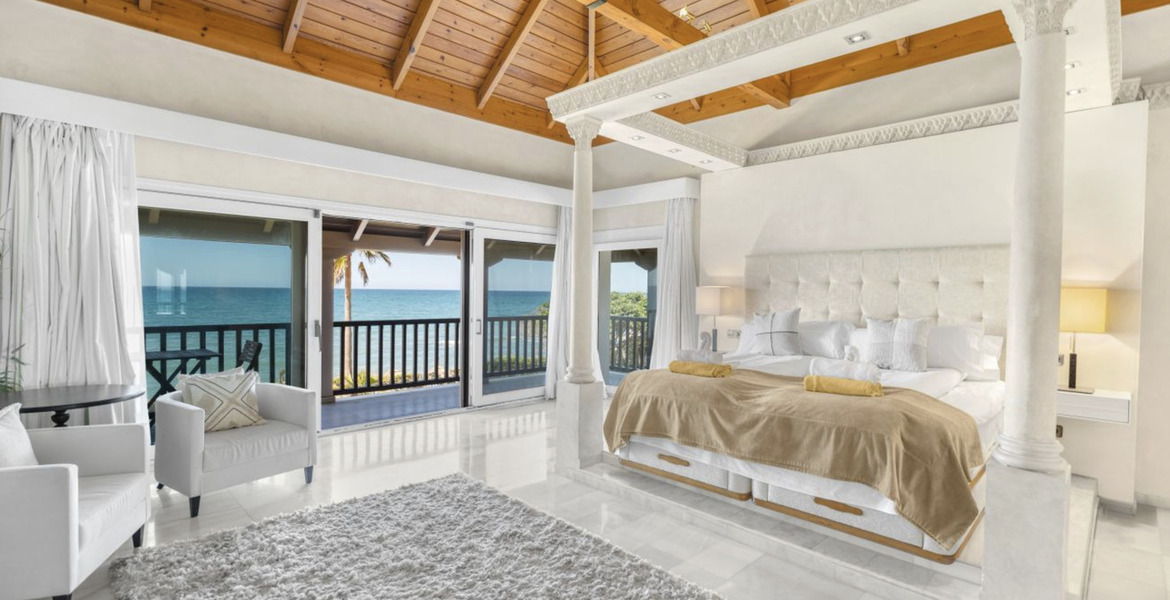 Villa en alquiler en Marbella Las Chapas