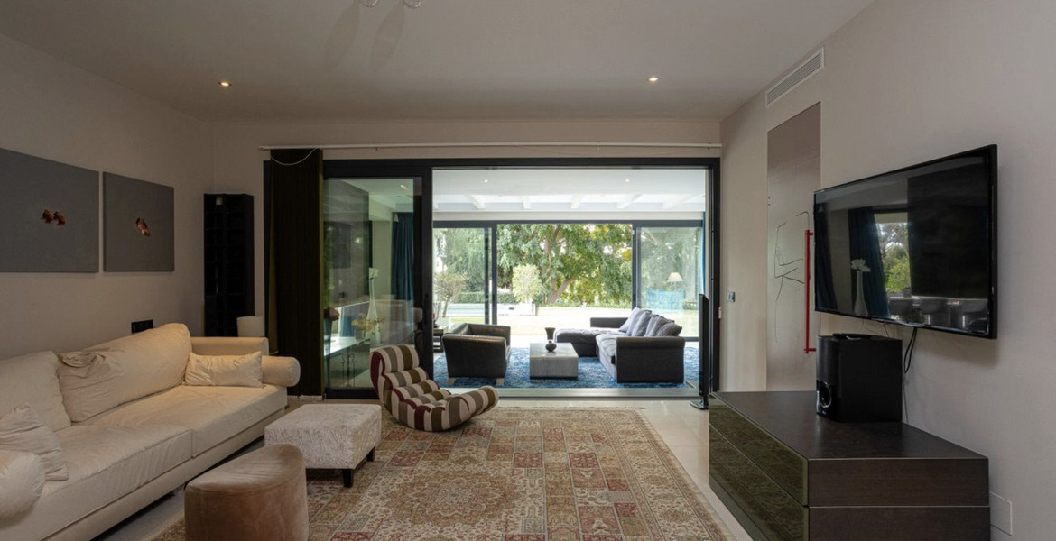 Villa en alquiler en Marbella Las Chapas
