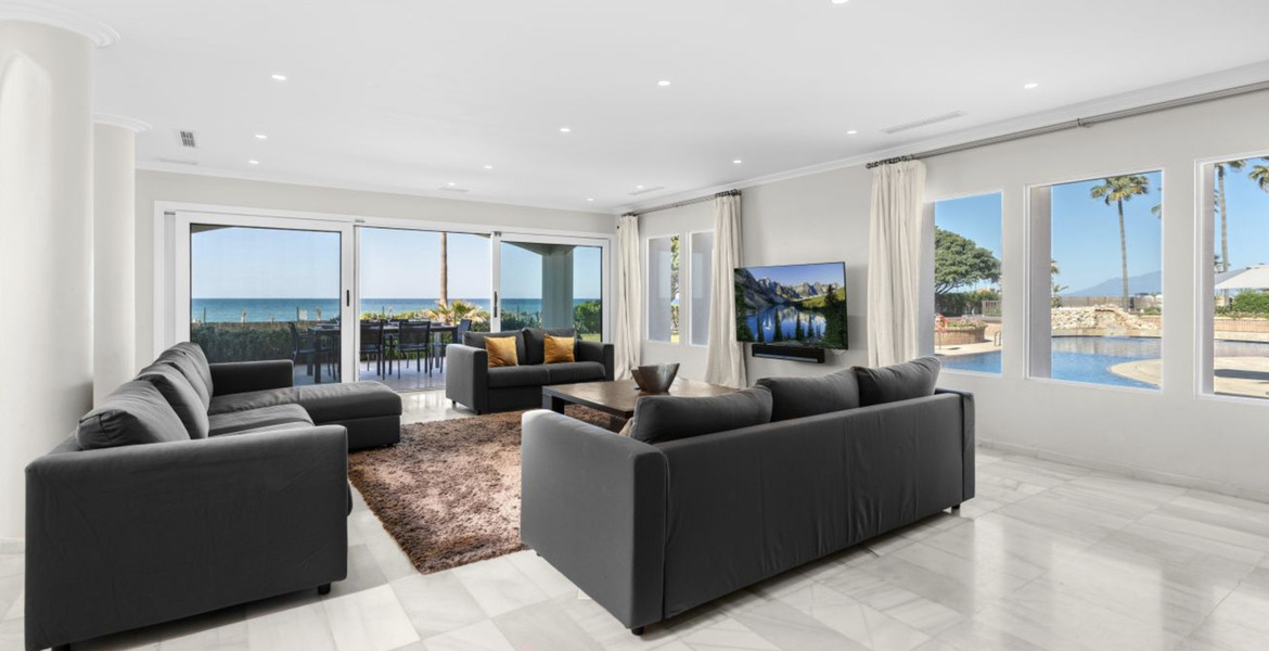 Villa en alquiler en Marbella Las Chapas