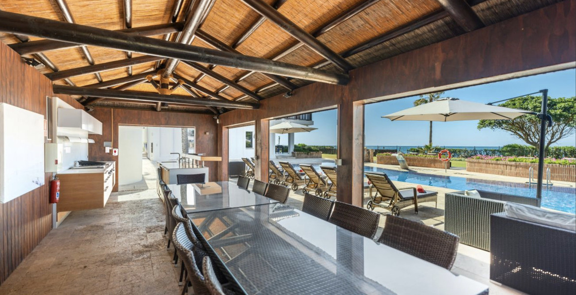 Villa en alquiler en Marbella Las Chapas