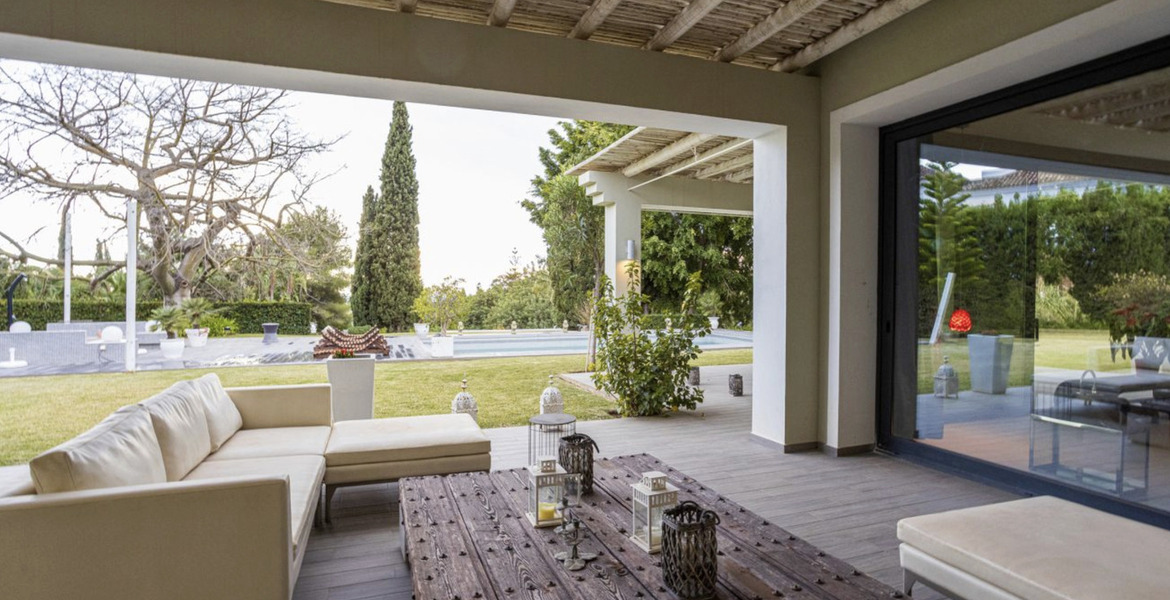 Villa en alquiler en Marbella Las Chapas
