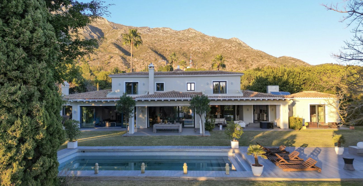 Villa en alquiler en Marbella Las Chapas