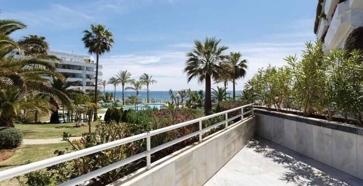 Apartamento en alquiler en Playa Esmeralda, Marbella