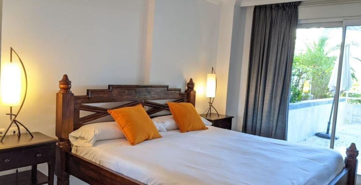 Apartamento en alquiler en Playa Esmeralda, Marbella