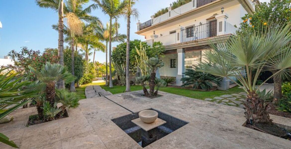 Apartamento bajo de dos dormitorios en alquiler en Marbella