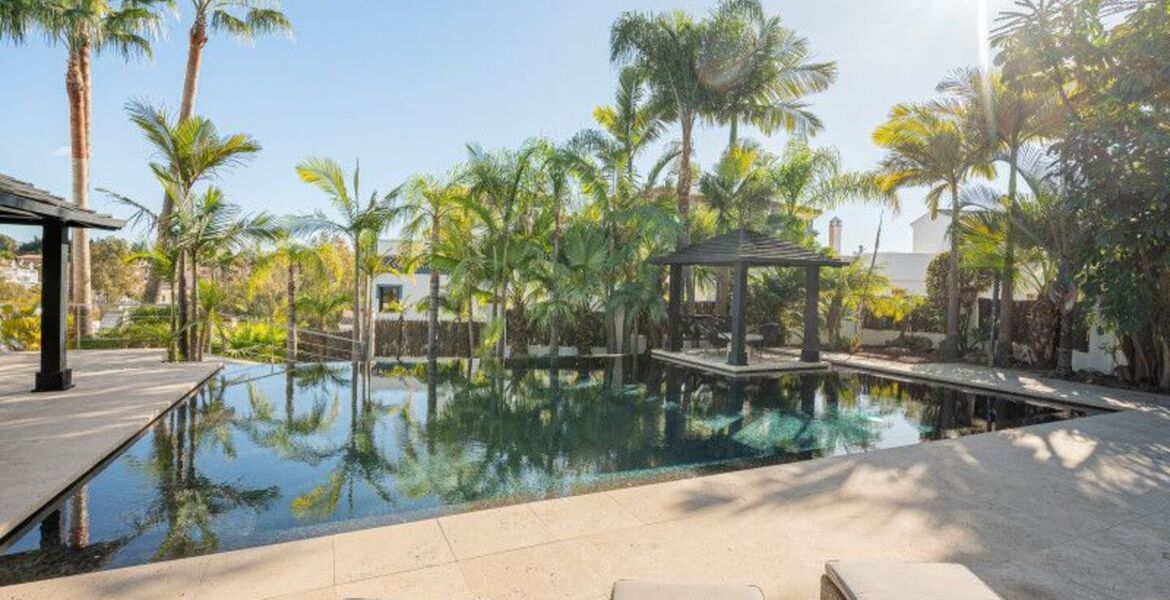 Apartamento bajo de dos dormitorios en alquiler en Marbella