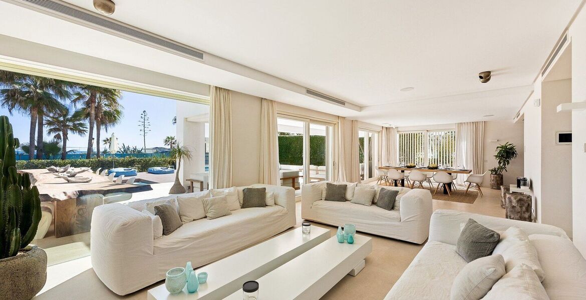 Villa en primera línea de playa en alquiler en la Milla de O