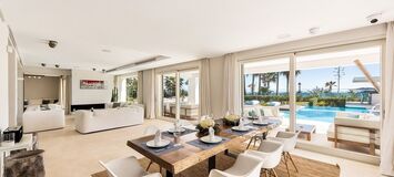Villa en primera línea de playa en alquiler en la Milla de O
