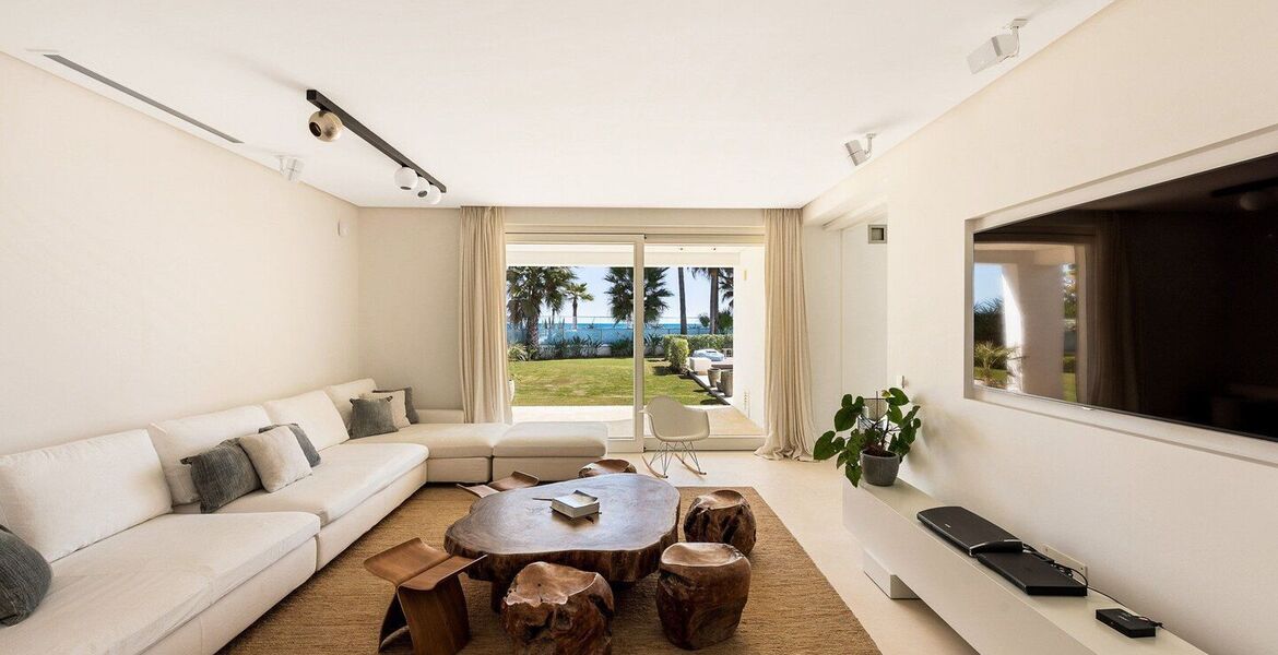 Villa en primera línea de playa en alquiler en la Milla de O
